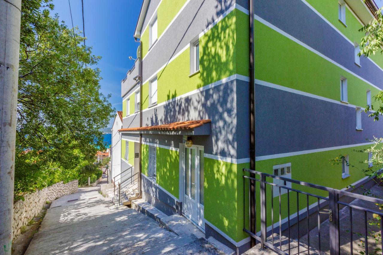 Apartments Benny Crikvenica Bagian luar foto